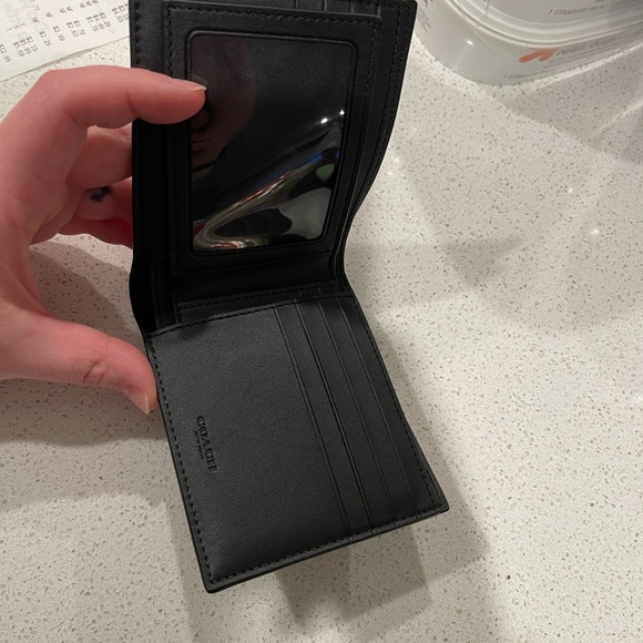 Men’s Coach wallet - Picture 3 of 6